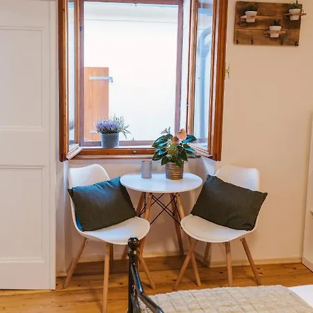 Rosemary Apartment